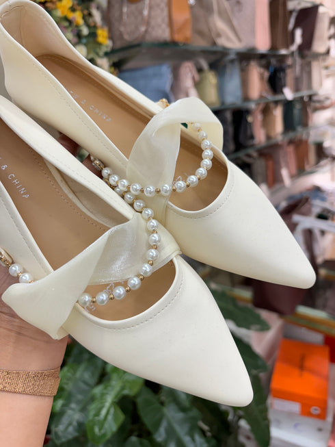 Pearl and Ribbon Decor Pointed Pump Sandals